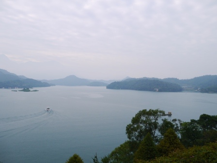 1416841894-3008975703 日月潭-日月潭最美景緻 靜謐如仙境般的晨曦(魚池)