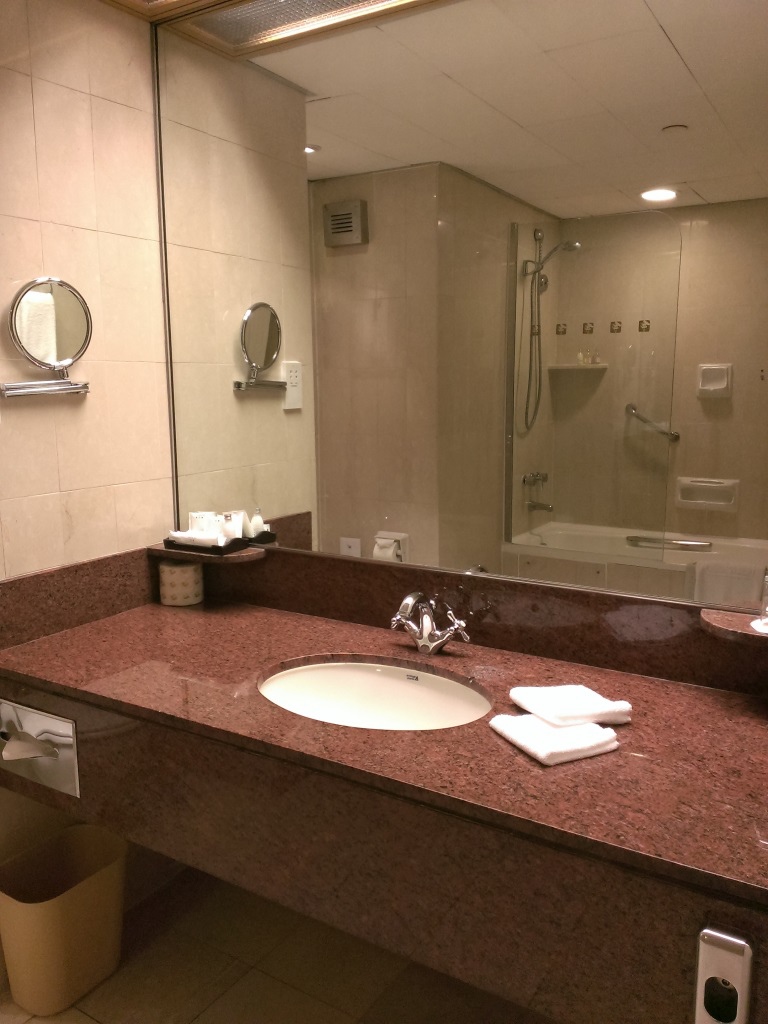 1417445355-639708710 HK-東方文華旗下的商務怡東酒店 簡單乾淨交通方便