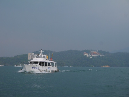 1418353219-3316571272 日月潭-乘船賞日月潭美景 天氣不優依舊美麗(魚池)
