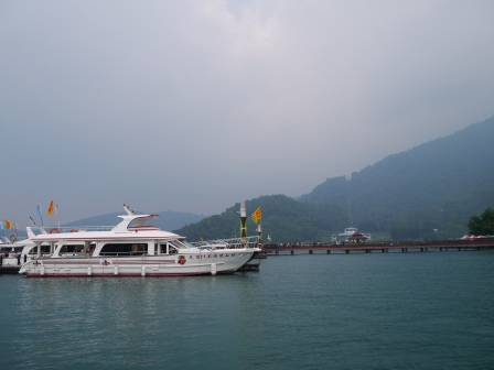 1418353224-773981570 日月潭-乘船賞日月潭美景 天氣不優依舊美麗(魚池)