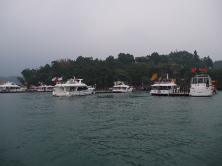 1418353230-785867635 日月潭-乘船賞日月潭美景 天氣不優依舊美麗(魚池)