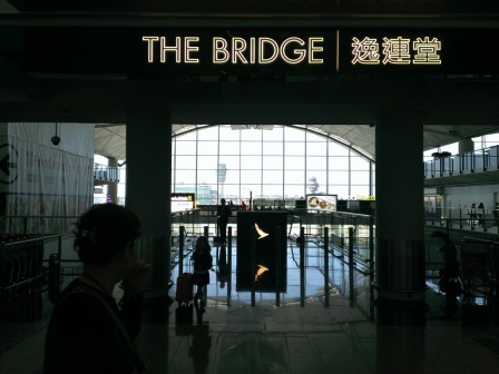 1418549463-1487152130 2014最後一次飛新加坡
