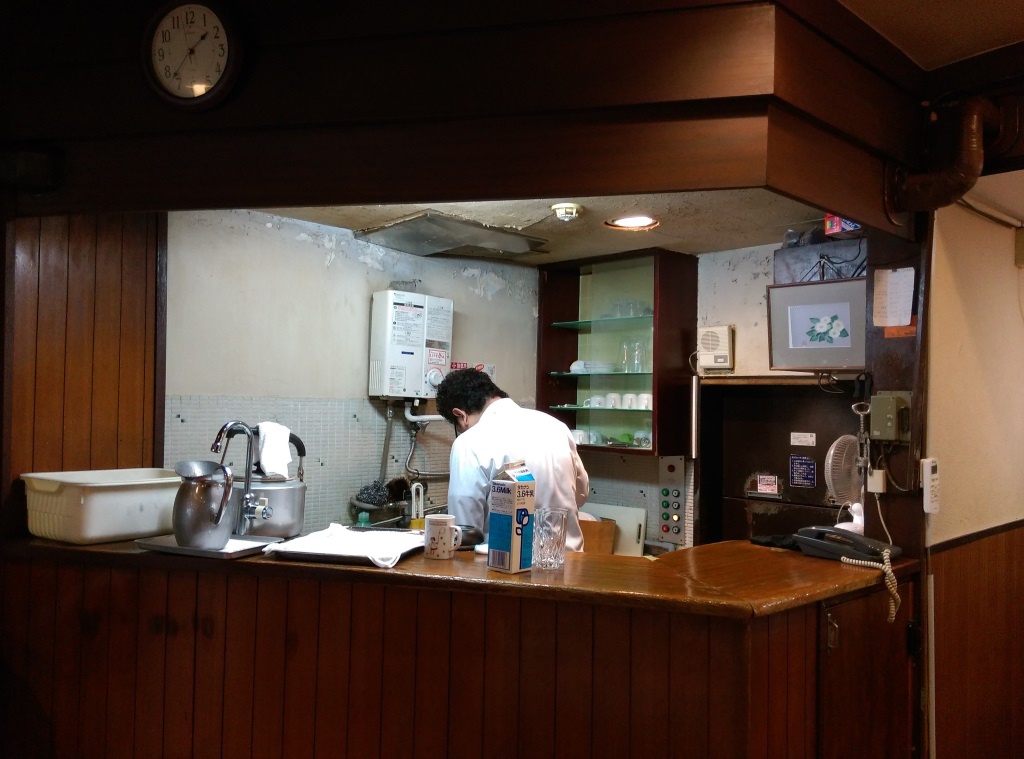 1419925088-535192575 Ginza-煉瓦亭 好香好多汁的炸豬排啊