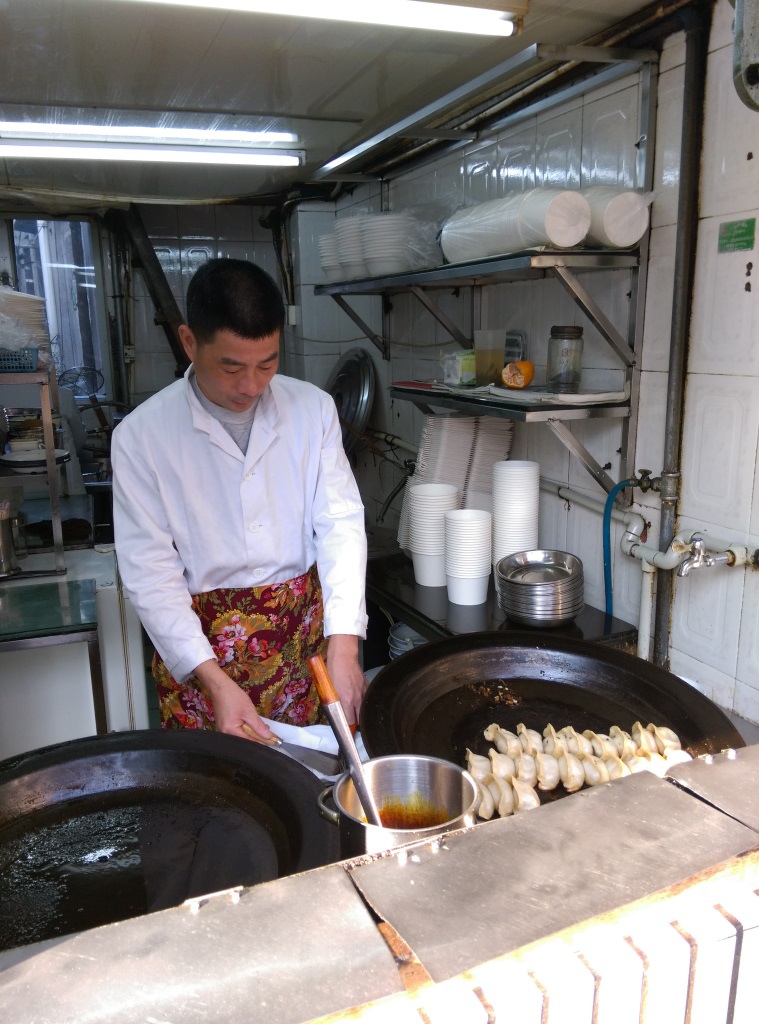 1420710412-941245671 Shanghai-上海早餐 好好吃的煎餃啊