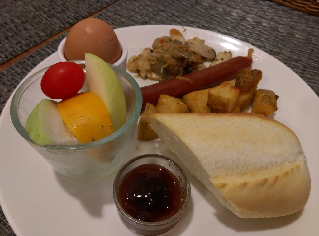 1421039478-1049615468 新竹-低調但CP值高 咕咕雞Brunch輕食