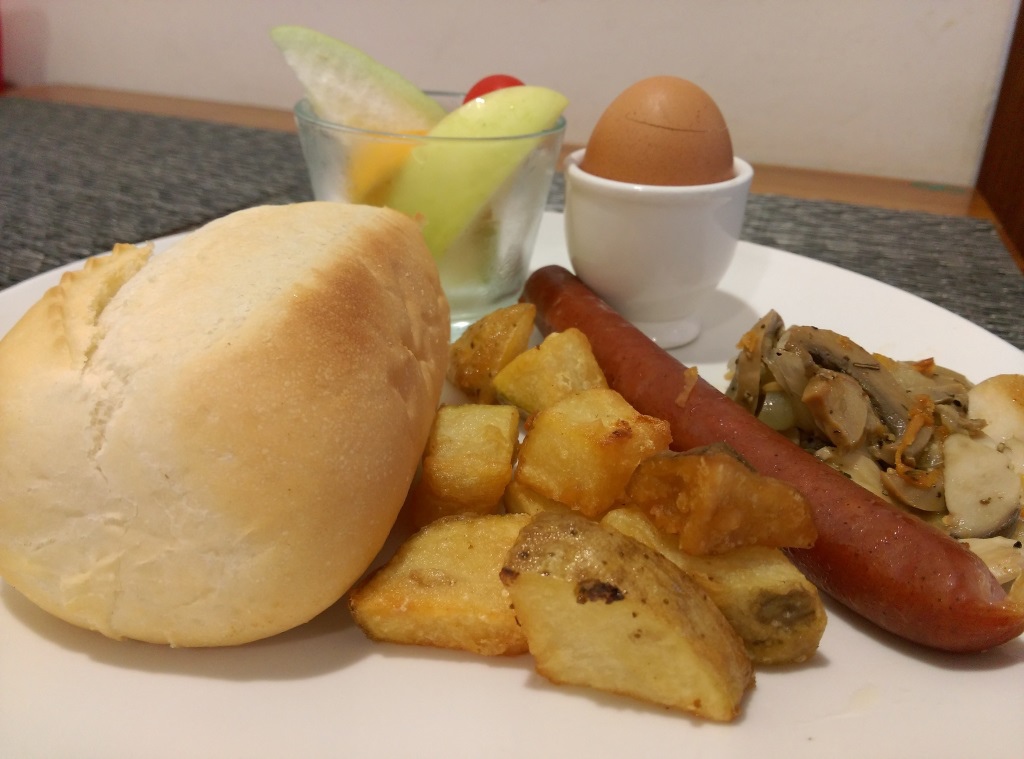 1421039479-575794926 新竹-低調但CP值高 咕咕雞Brunch輕食