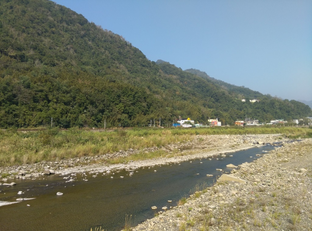 1421508055-964002102 尖石-北角吊橋&北角24 賞大紅吊橋吃冰淇淋