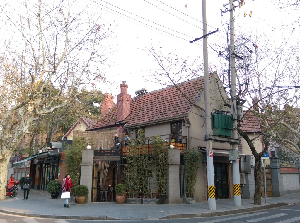 1421570315-2008621536 Shanghai-衡山路 最美的上海最美的梧桐景緻