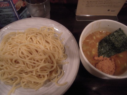 43d9a34d2cb9d69a250dcfb37f296826 Tokyo-風雲兒(Shinjuku新宿)