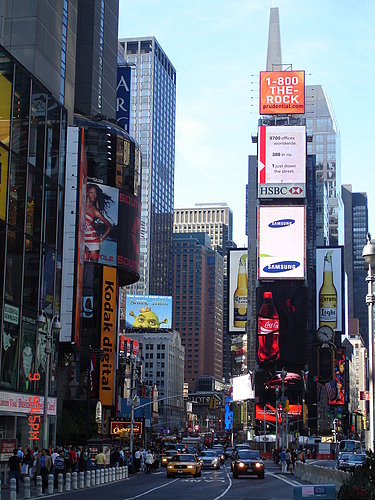 4ac5ca48404cb New York-Times Square熱鬧登場