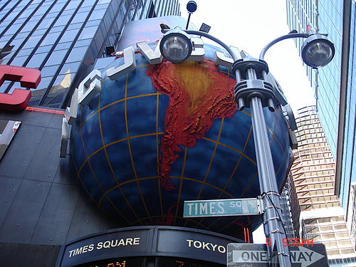 4ac5ca493d9fa New York-Times Square熱鬧登場