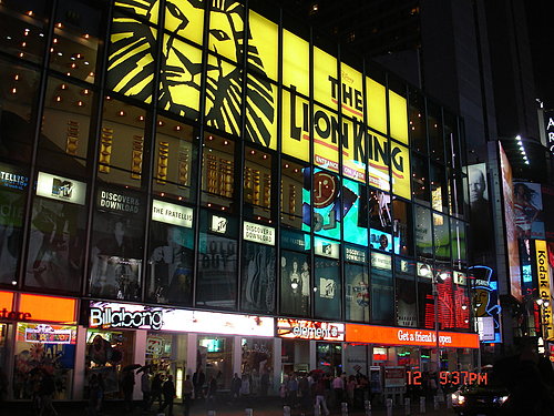 4ac5ca4979ede New York-Times Square熱鬧登場