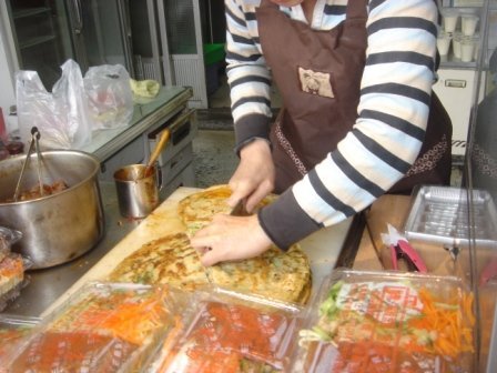 4ac5cb60b507c 新竹-三廠姜店(續)蔥油餅