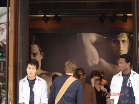 4b34a9605fd43 New York-Abercrombie & Fitch