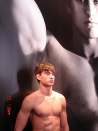 4b34a994e7415 New York-Abercrombie & Fitch
