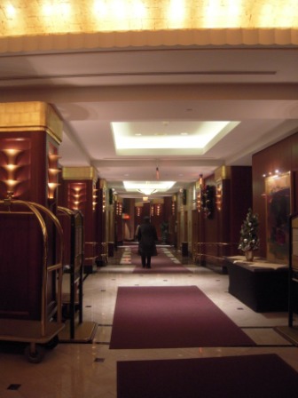 4b40a9ef68624 USA-Check in, Check out, Hotel’s traveler