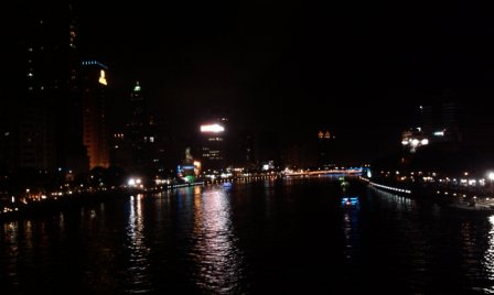 4bb5f921c1b71 前金-愛河畔