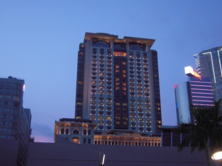 777a35d0bfe2e9f2667401077302132e HK-維多利亞港夜景(幻彩詠香江)