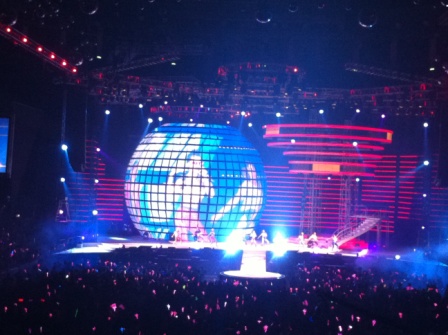 bd5d376cf9de58a183d5fc48e5a93cb5 Jolin 2010 Myself演唱會