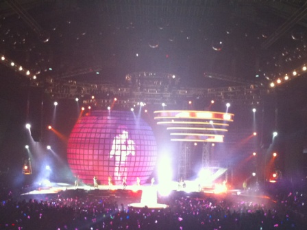 c16cd5cac76f80ee725766c486421ecc Jolin 2010 Myself演唱會