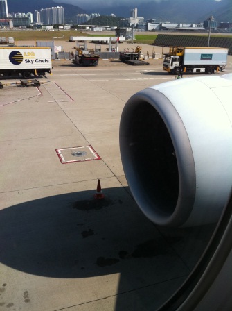 e08a67edef0684d0446c0757d5674b51 國泰航空魚骨式商務艙