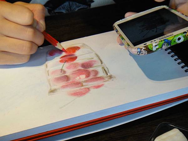 》學生粉彩+色鉛玻璃質感畫練習(4)