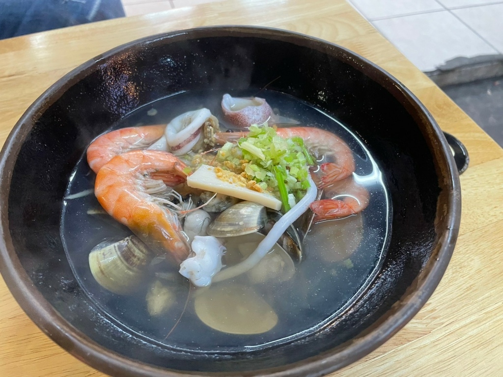 [食記] 台南府前路佰九海產粥 澎湃宵夜海鮮粥