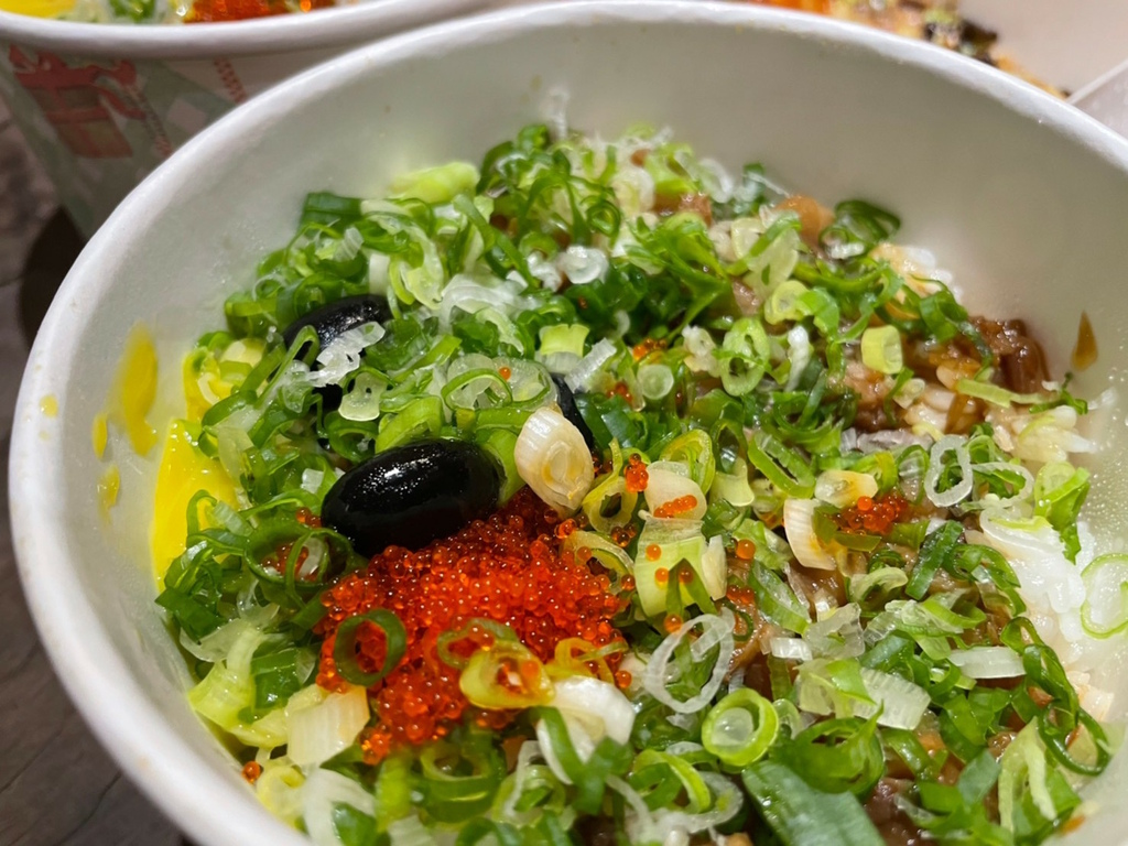 [食記] 台南安平巷口的美味町昌肉燥飯