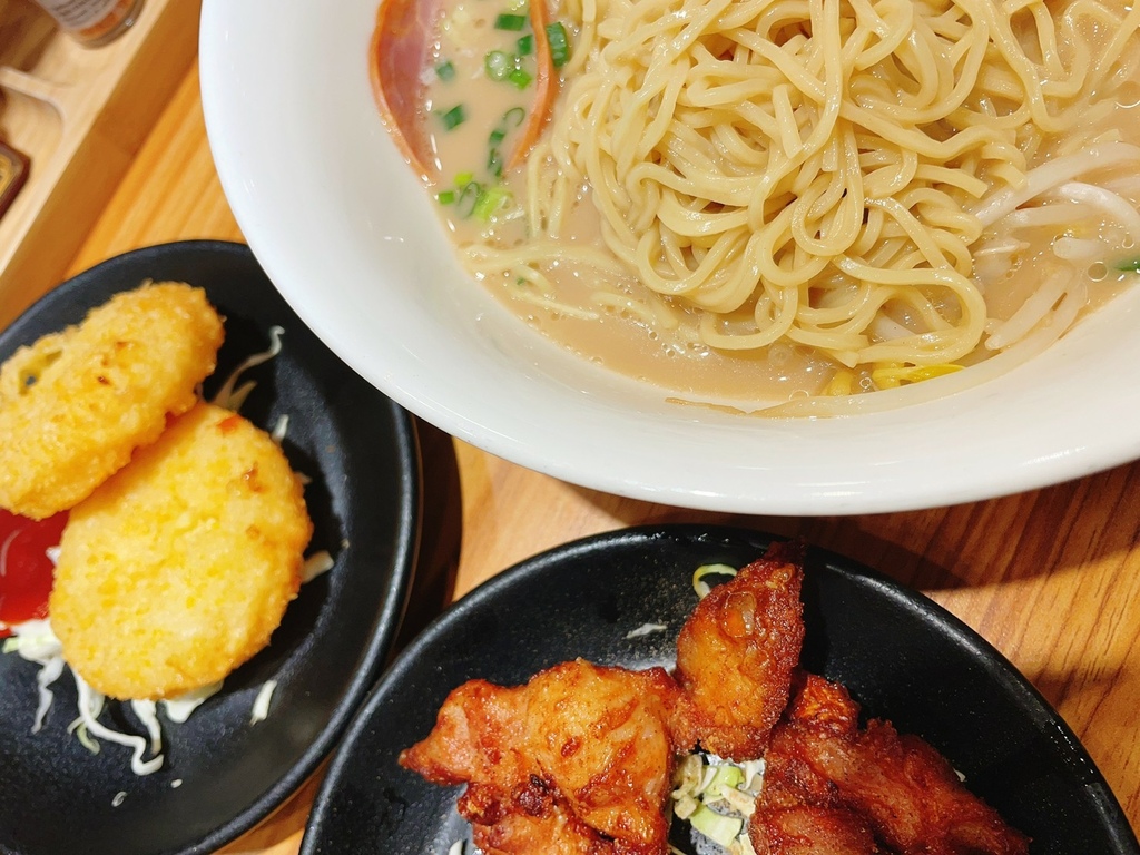 [食記] 南應旁銅板美食 神武日本拉麵 加麵不加묠