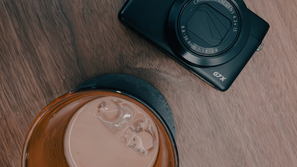 [食記] 台南深夜沙灘viscafe 市區裡的沙灘咖啡