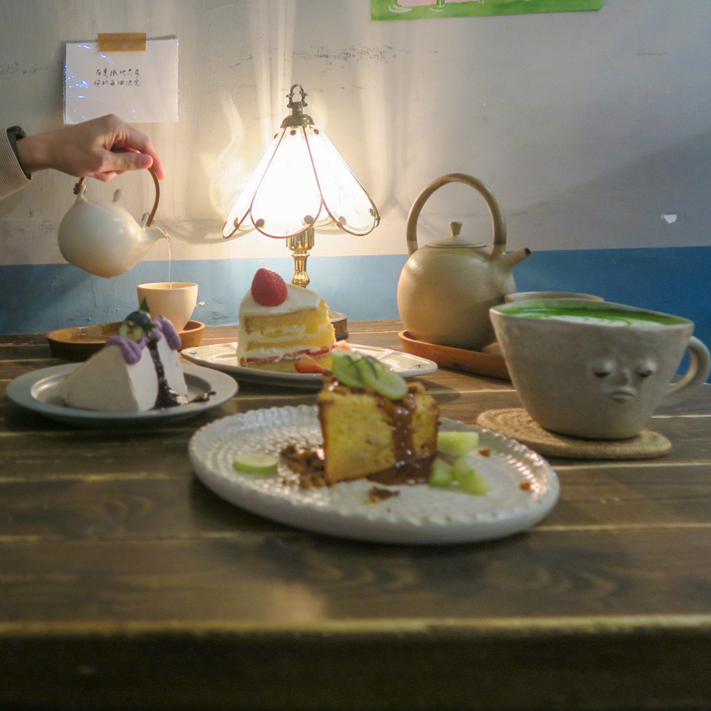 [食記] 台北行天宮旁人氣咖啡廳疍宅 Eg ghost