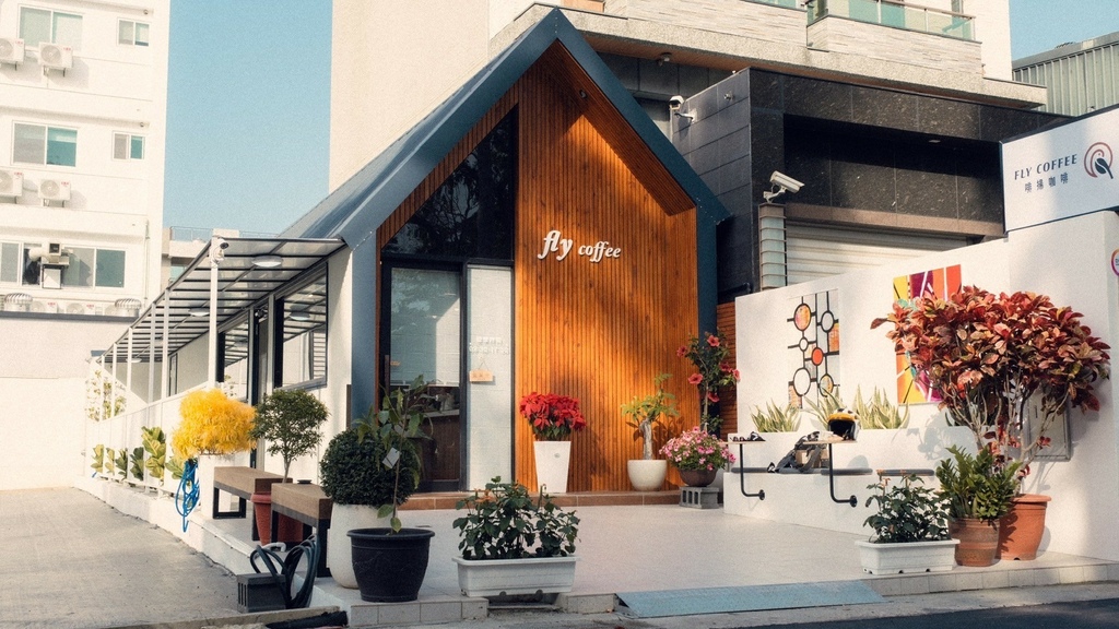 [食記] 麻豆國中後門 啡揚咖啡 Fly Coffee 