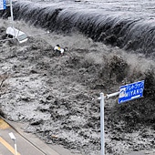 2011 年度十大新聞_01_三一一　日震震出台灣情1.jpg