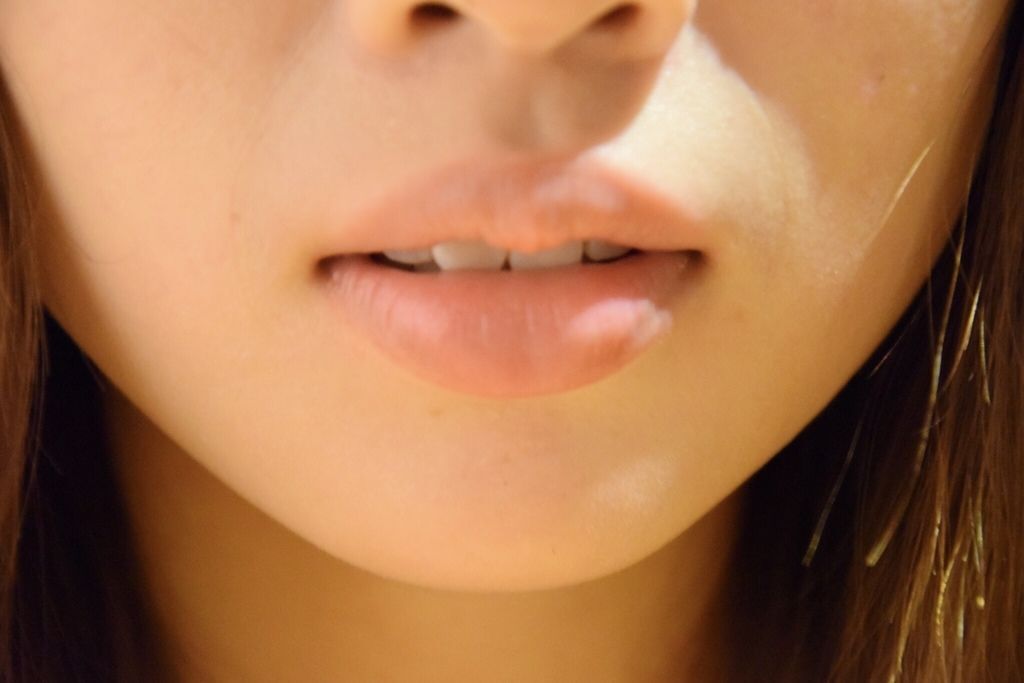 無色限粉霧保濕唇膏-00 IMG_4800.jpg