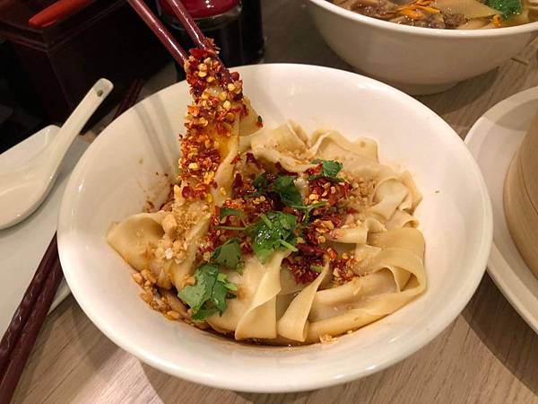 陝西酸辣油潑麵 陝西酸辣油潑麵