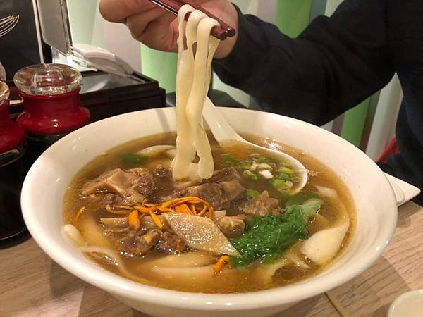 清燉牛尾拉麵 清燉牛尾拉麵
