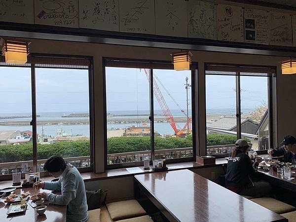 [北國記事]看得到港口的餐廳 3.jpg