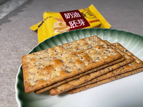 零食開箱｜評價｜餅乾推薦｜【Kenji健司】奶油胚芽餅乾禮盒