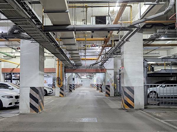 PXL_20250507_024426871.NIGHT.jpg PXL_20250507_024426871.NIGHT.jpg