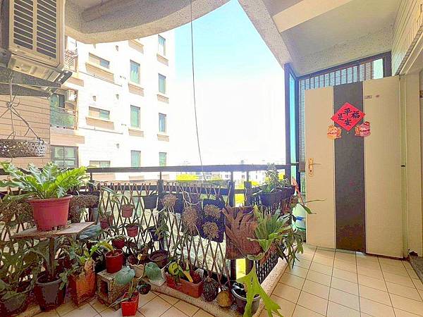 LINE_ALBUM_太子西雅圖 (AI去雜物)_250822_4.jpg LINE_ALBUM_太子西雅圖 (AI去雜物)_250822_4.jpg