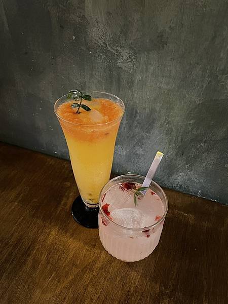 台中吾曹復古拍貼機烤串店推薦下班放鬆約會(寵物友善) 台中吾曹復古拍貼機烤串店推薦下班放鬆約會(寵物友善)