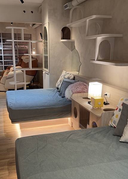 台北車站 貓咪咖啡廳|貓珈 飲料無限暢飲 有桌遊、漫畫 超多 台北車站 貓咪咖啡廳|貓珈 飲料無限暢飲 有桌遊、漫畫 超多