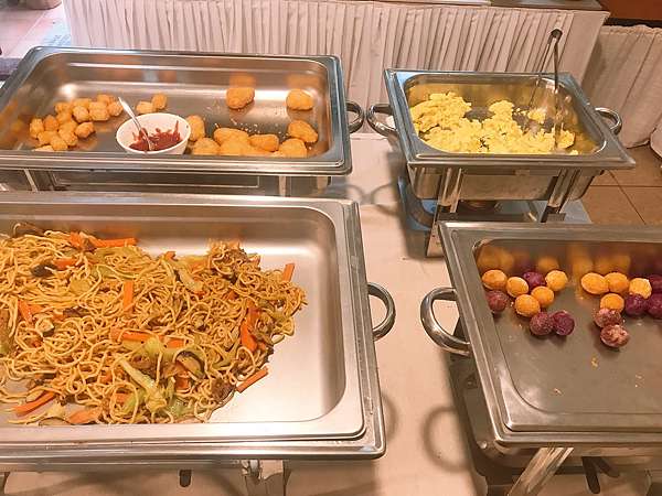 二月花食 供應早餐buffet的餐飲民宿 南投霧社 清境 特色匈牙利風味料理超豪華晚餐 住過最滿意的民宿是餐廳也是民宿 藥學生的旅遊 美食札記 二月花食 供應早餐buffet的餐飲民宿 南投霧社 清境 特色匈牙利風味料理超豪華晚餐 住過最滿意的民宿是餐廳也是民宿 藥學生的旅遊 美食札記