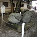 神社四處都是這個