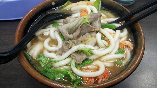 龍江路和風食堂   牛肉泡菜烏龍麵
