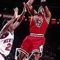 麥可.喬丹(Michael Jordan) 後仰跳投(fadeaway jumper)