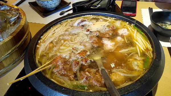 桐精緻石頭火鍋  火鍋