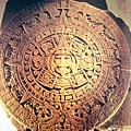 太陽石(Aztec Calendar Sun Stone)