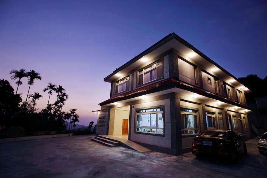 溪頭民宿- 凍頂山莊