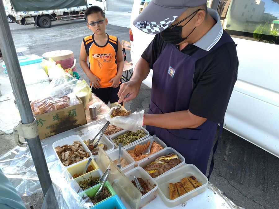 南投市早餐-捏圓圓飯團